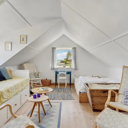Cozy In With Wifi Holiday home Mesinge