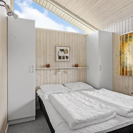 Holiday home Cozy In With Wifi Mesinge