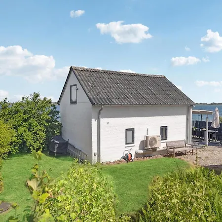 Cozy In With Wifi Holiday home